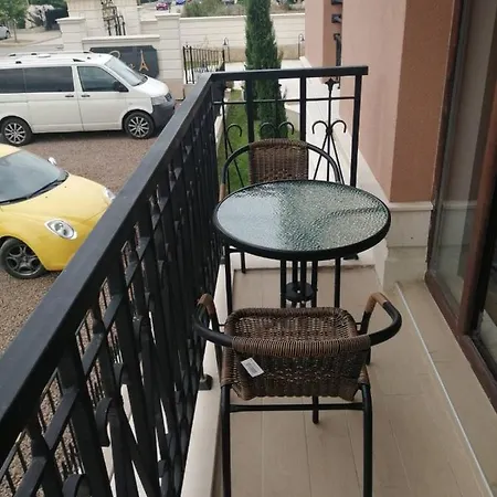 луксозно студио на метри от плажа влас/luxury Meters From The In Saint * Свети Влас